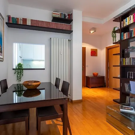 Navigli-romolo - Rooftop With Private Terrace Apartment